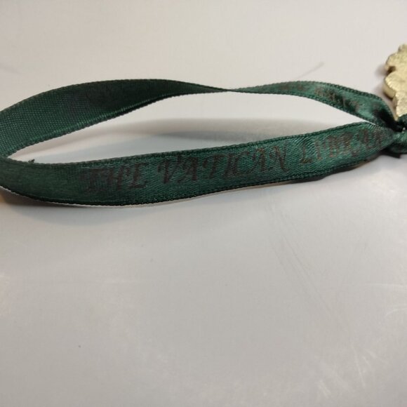 Virgin Mary Madonna Child Pendant Christmas Ornament Luke 2 21 Baby Jesus - Picture 7 of 8